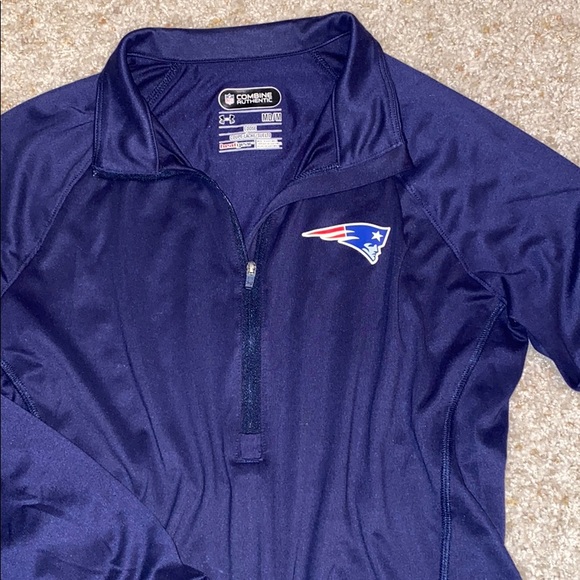 UA Patriots 1/4 Zip - Picture 3 of 7